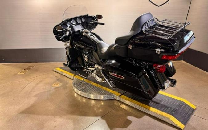 2017 Harley-Davidson® FLHTK - Ultra Limited