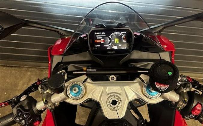 2026 Ducati PANIGALE V2S