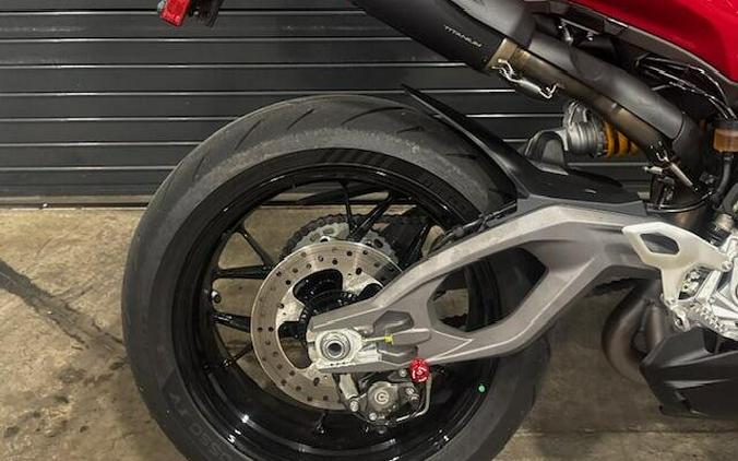 2026 Ducati PANIGALE V2S