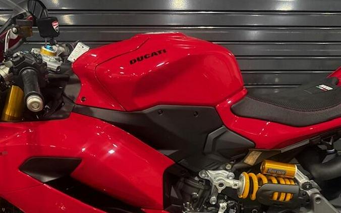 2026 Ducati PANIGALE V2S
