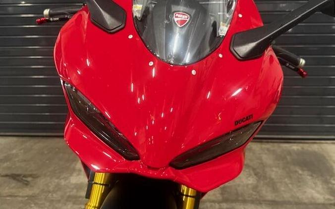 2026 Ducati PANIGALE V2S