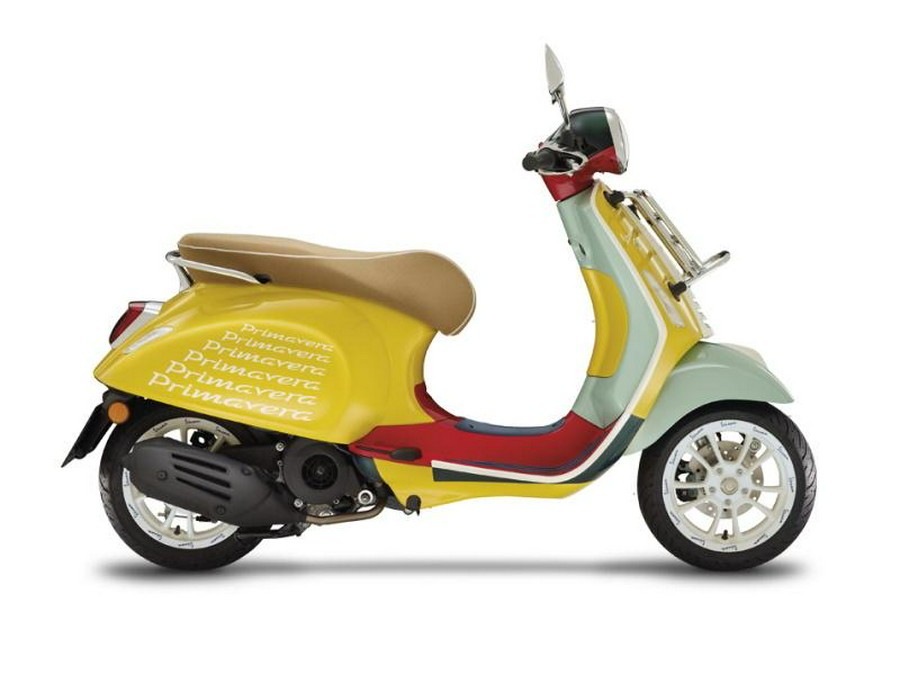 2020 Vespa Primavera 150 Sean Wotherspoon