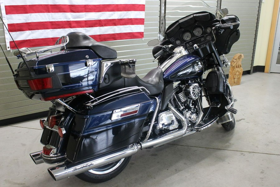 2013 Harley-Davidson® FLHTCU - Electra Glide® Ultra Classic®