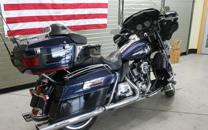 2013 Harley-Davidson® FLHTCU - Electra Glide® Ultra Classic®