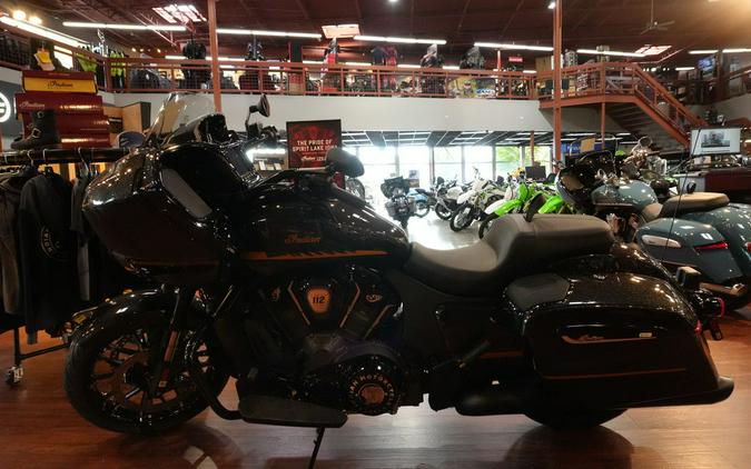 2026 Indian Motorcycle® Challenger® Dark Horse® 112 Black Crystal w/Black Metallic & Championship G