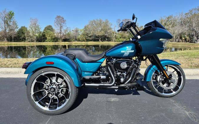 FLTRT 2026 Road Glide 3