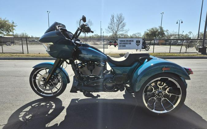 FLTRT 2026 Road Glide 3