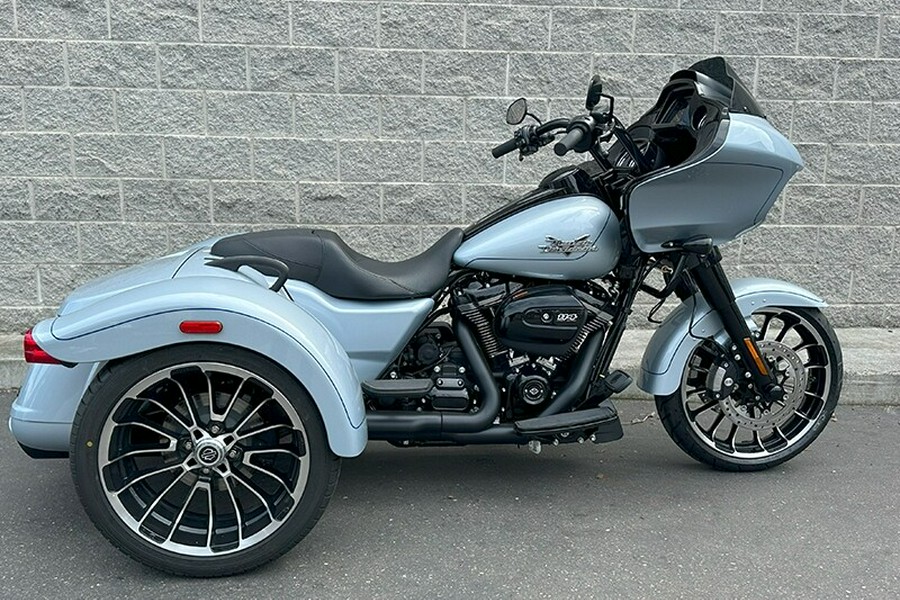 Harley-Davidson Road Glide 3 2024 FLTRT 84451911 ATLAS SLV MTLIC W/ PINSTRIP