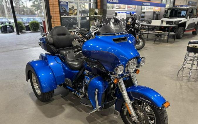 2017 Harley-Davidson® FLHTCUTG - Tri Glide® Ultra