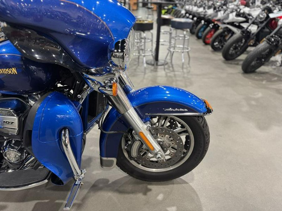2017 Harley-Davidson® FLHTCUTG - Tri Glide® Ultra