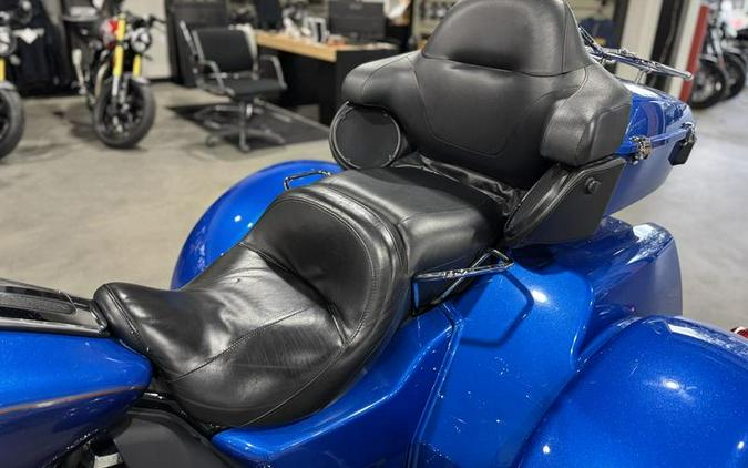 2017 Harley-Davidson® FLHTCUTG - Tri Glide® Ultra