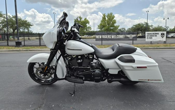 FLHXS 2020 Street Glide Special