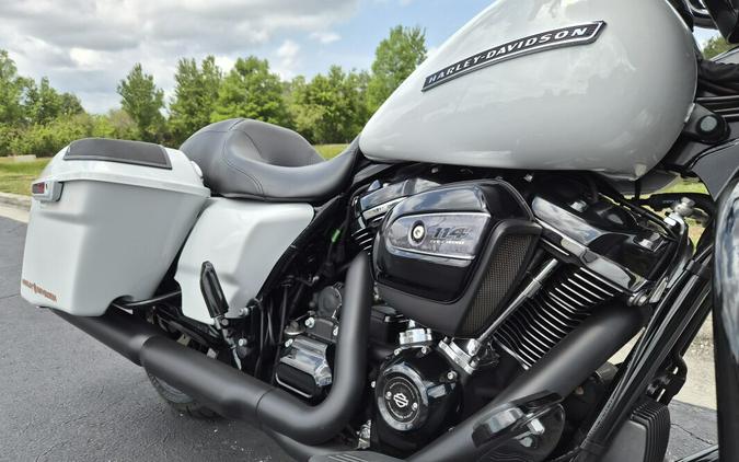 FLHXS 2020 Street Glide Special
