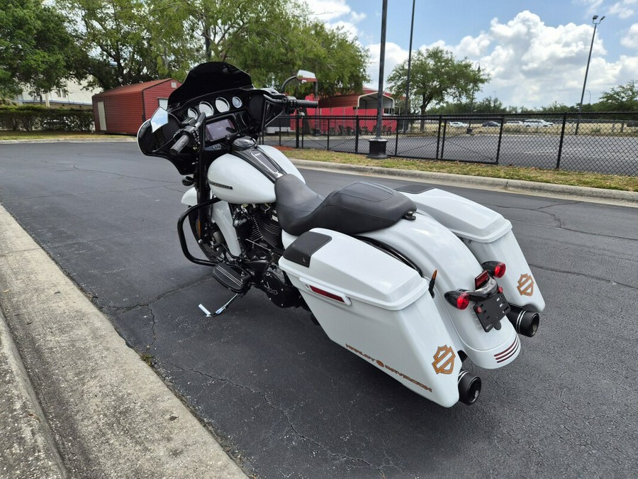 FLHXS 2020 Street Glide Special