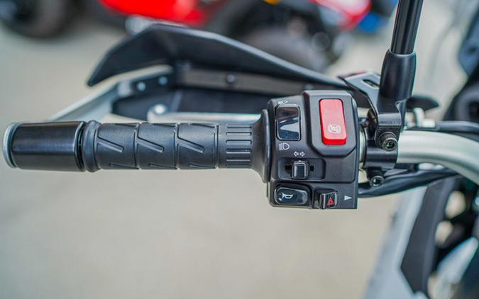 2026 Kawasaki KLE500 SE ABS