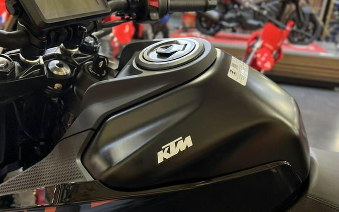 2026 KTM Duke 250