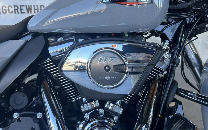 FLHX 2024 Street Glide®