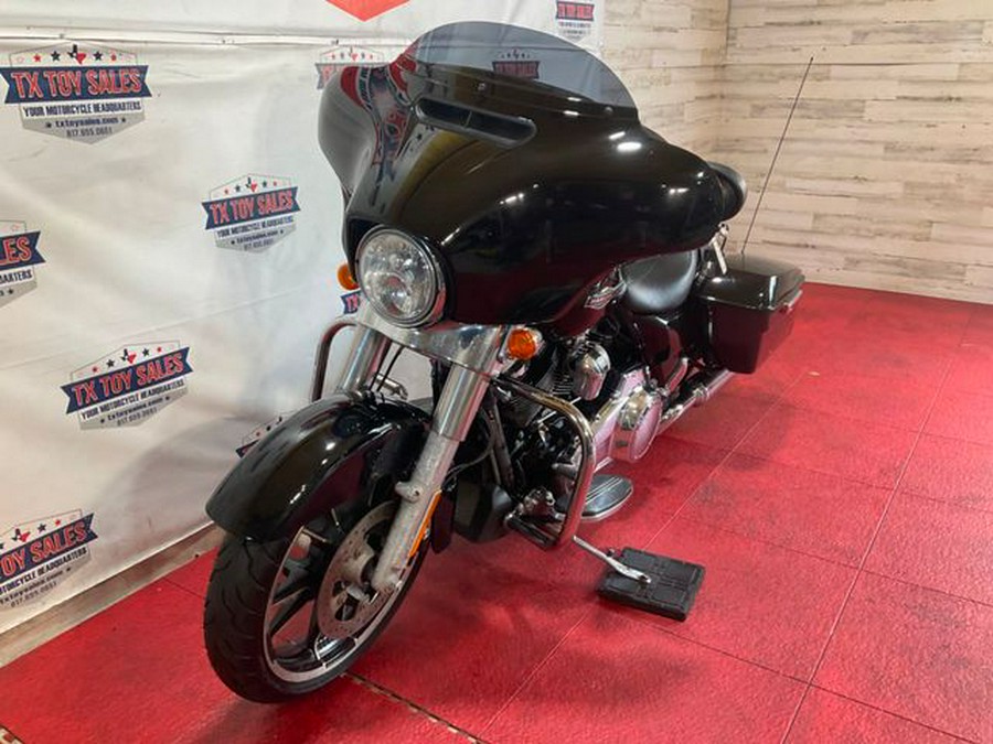 2022 Harley-Davidson Street Glide Base