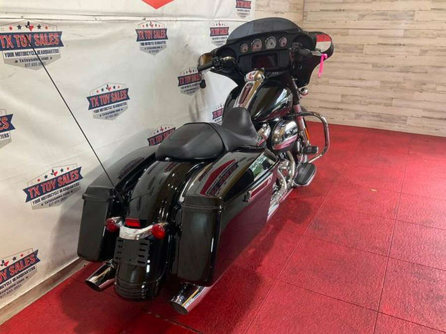 2022 Harley-Davidson Street Glide Base