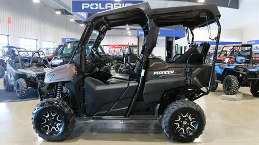 2022 Honda Pioneer 700-4 Deluxe