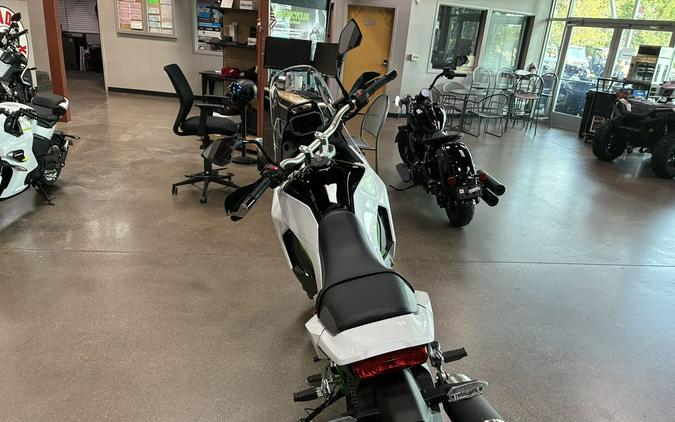 2026 Kawasaki KLE®500 SE ABS