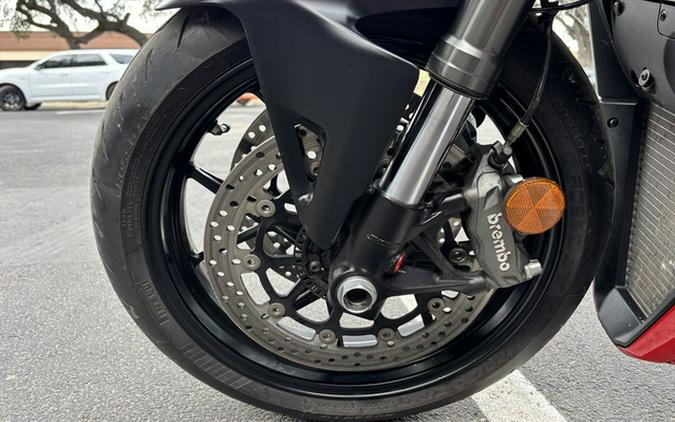 2024 Ducati Streetfighter V2 Red