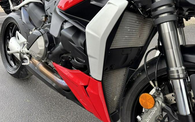 2024 Ducati Streetfighter V2 Red