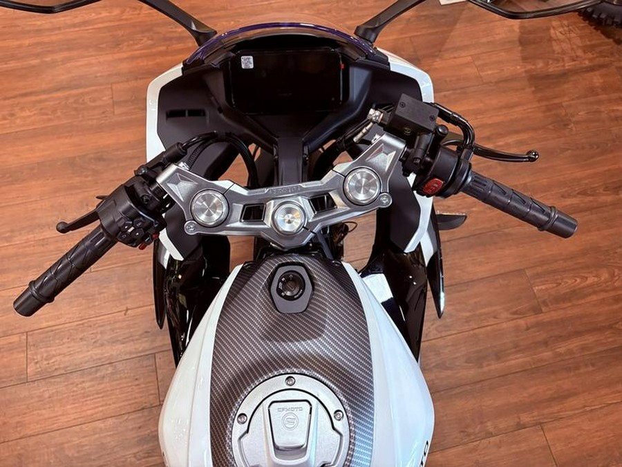 2026 CFMOTO 300SS