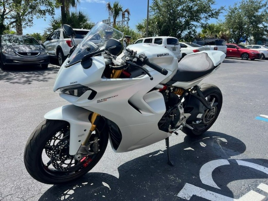 2022 Ducati SuperSport 950 S White Silk fairing