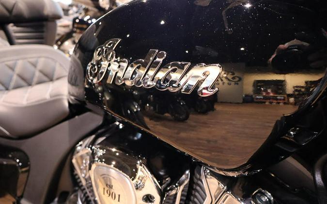 2025 Indian Motorcycle® Roadmaster® PowerPlus Limited Black Metallic