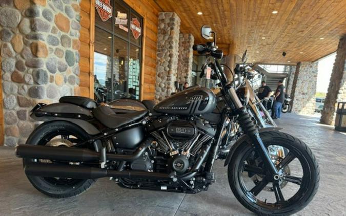 2021 Harley-Davidson Street Bob 114 Review (11 Fast Facts)