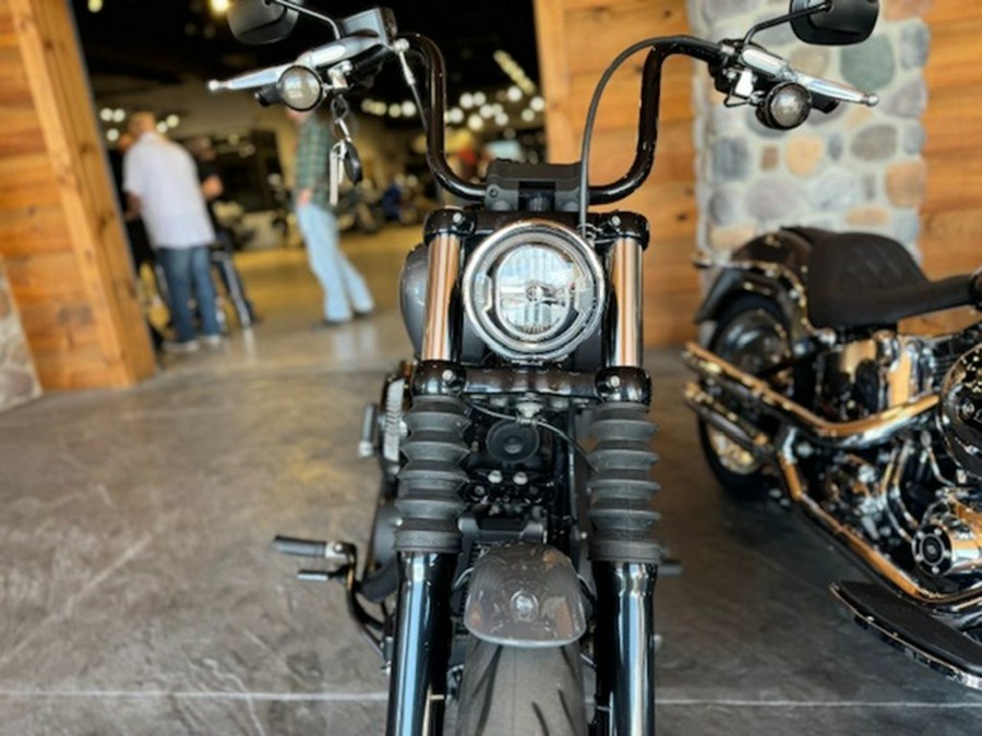 2022 Harley-Davidson Softail FXBBS - Street Bob 114