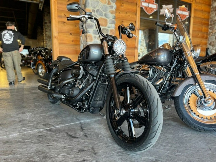 2022 Harley-Davidson Softail FXBBS - Street Bob 114