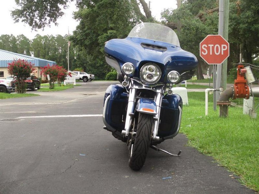 2015 Harley-Davidson® Limited