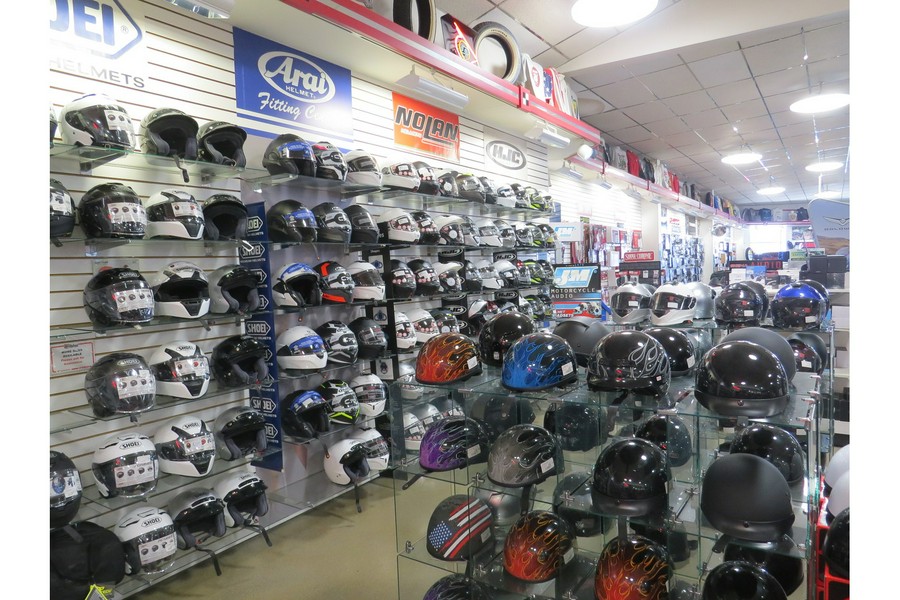 2025 Honda Pioneer 1000-6 Crew Deluxe