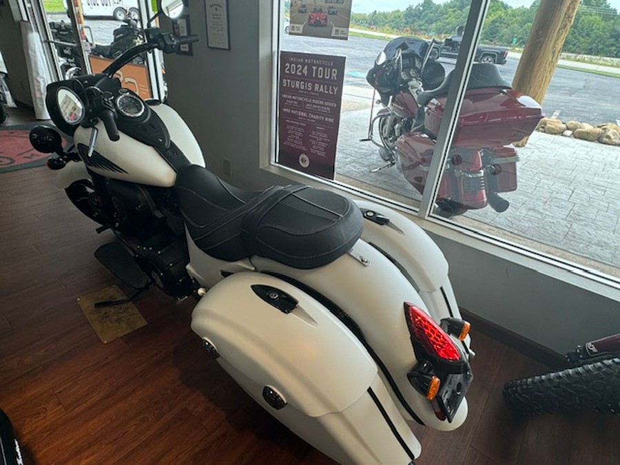 2019 Indian Motorcycle® Springfield® Dark Horse®