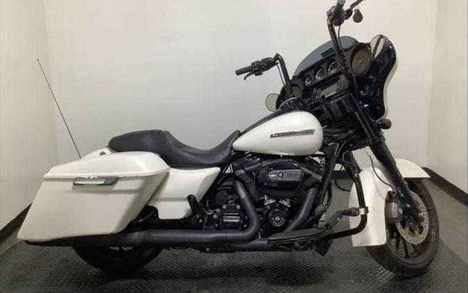 2018 Harley-Davidson Street Glide Special