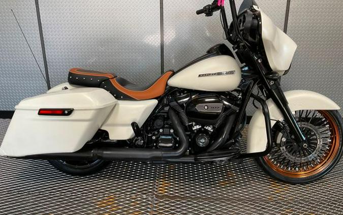 2018 Harley-Davidson Street Glide Special