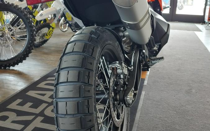 2023 KTM 890 Adventure