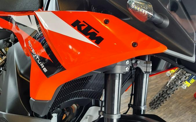 2023 KTM 890 Adventure