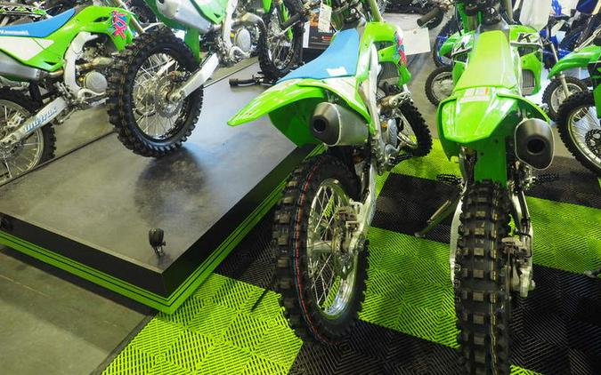 FIRST LOOK! 2024 KAWASAKI KX250, KX112, KX85 & KX65 MODELS