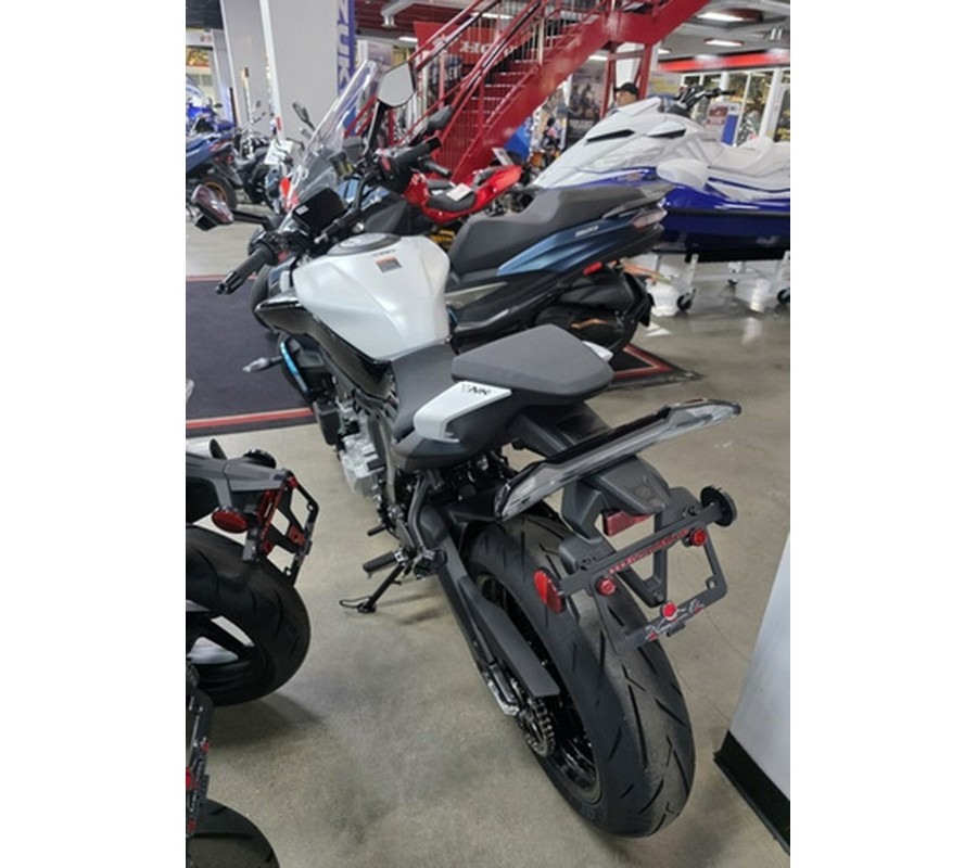 2026 CFMOTO NK 675