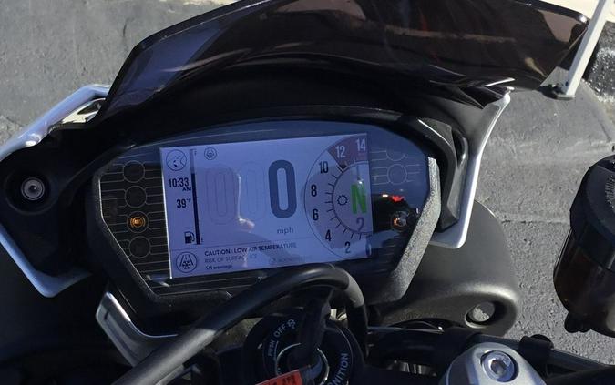 2019 Triumph Speed Triple S Crystal White