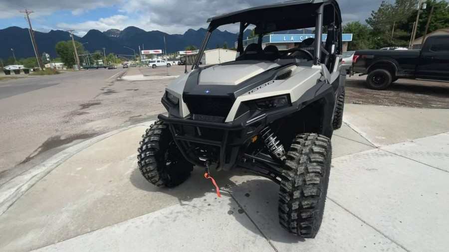 2024 Polaris® General XP 4 1000 Premium