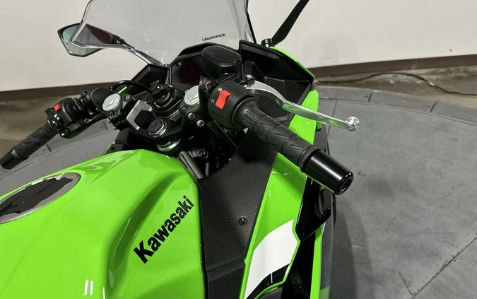 2026 Kawasaki Ninja® 500 Base