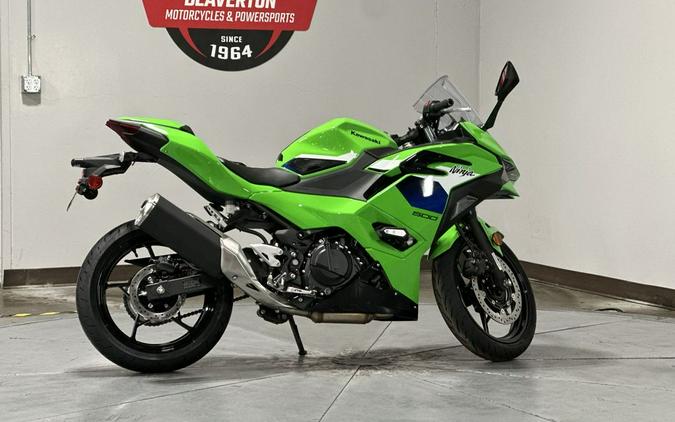2026 Kawasaki Ninja® 500 Base