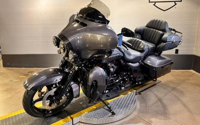 2020 Harley-Davidson® FLHTKSE - CVO™ Limited