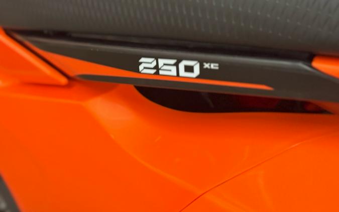 2027 KTM 250 XC