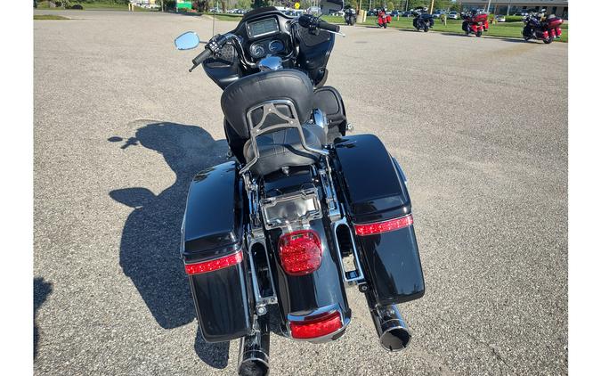 2016 Harley-Davidson® FLTRU Road Glide Ultra