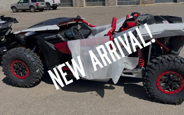 2024 Can-Am MAVERICK X3 X DS TURBO RR - FIERY RED/HYPER SILVER